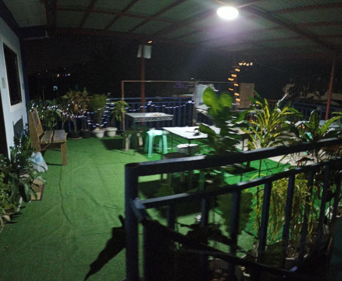Marbeth Inn Coron Exterior photo